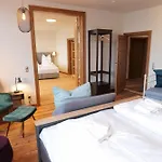 Neue Wasserkunst - Premium Gruppenferienwohnung - Abc354